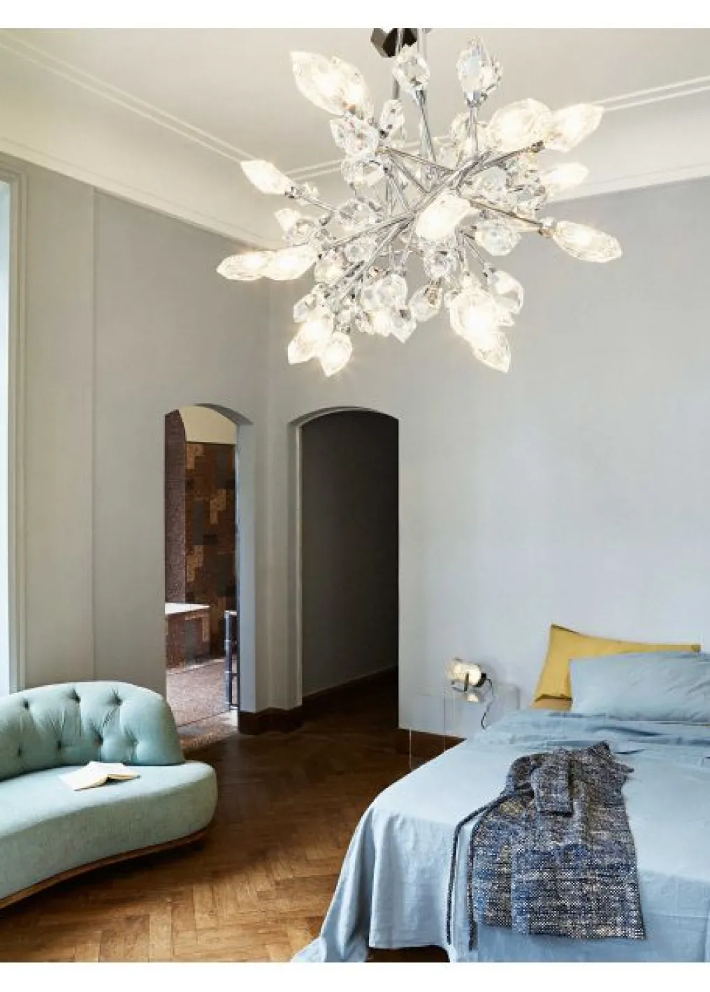 EXCESS HORIZ 20L CHANDELIER
