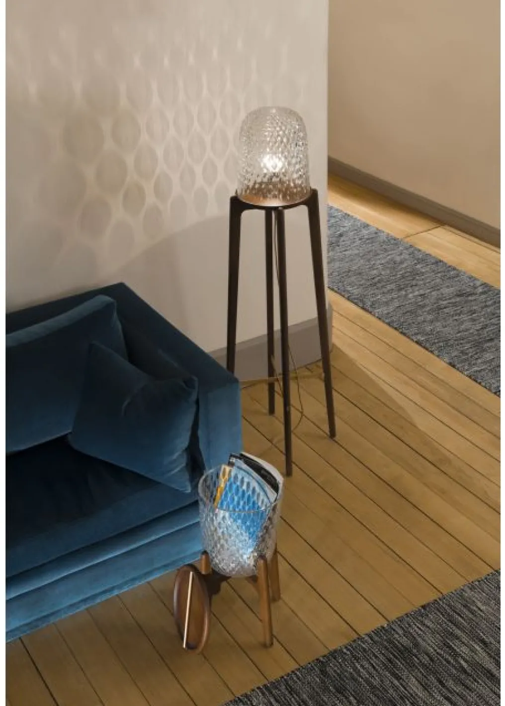 FOLIA DARK WOOD FLOOR LAMP