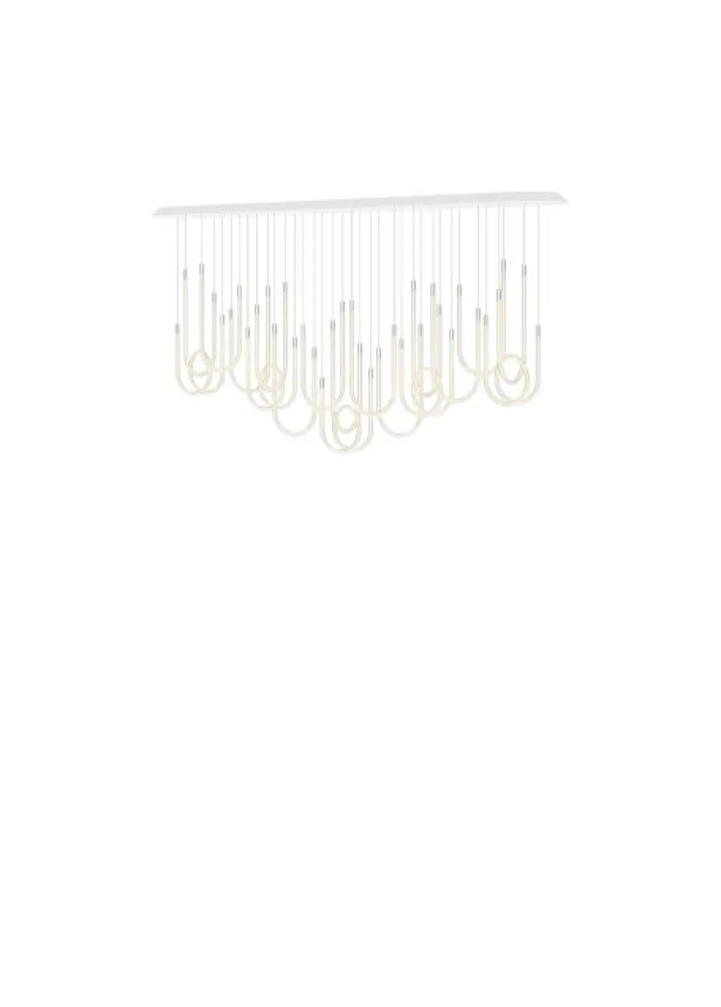 18-light chandelier: Illuminate your vast interiors