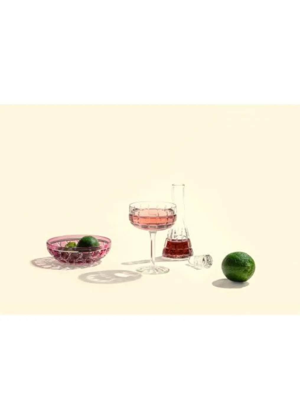 MANHATTAN 2 COCKTAIL GLASSES